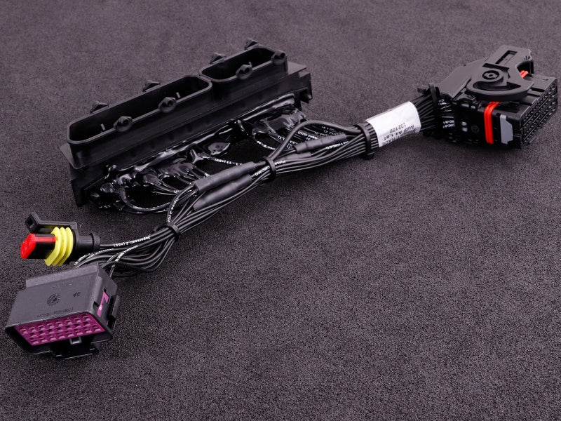 MaxxECU STREET/RACE Plugin adapter - Audi A4 1.8T REV2 (AEB, no E-Throttle)