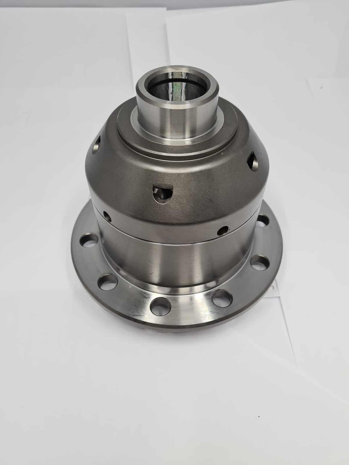 Tenaci Torsen diferentsiaal (TBM-409) – BMW M5 210mm Sekundaarkujutis