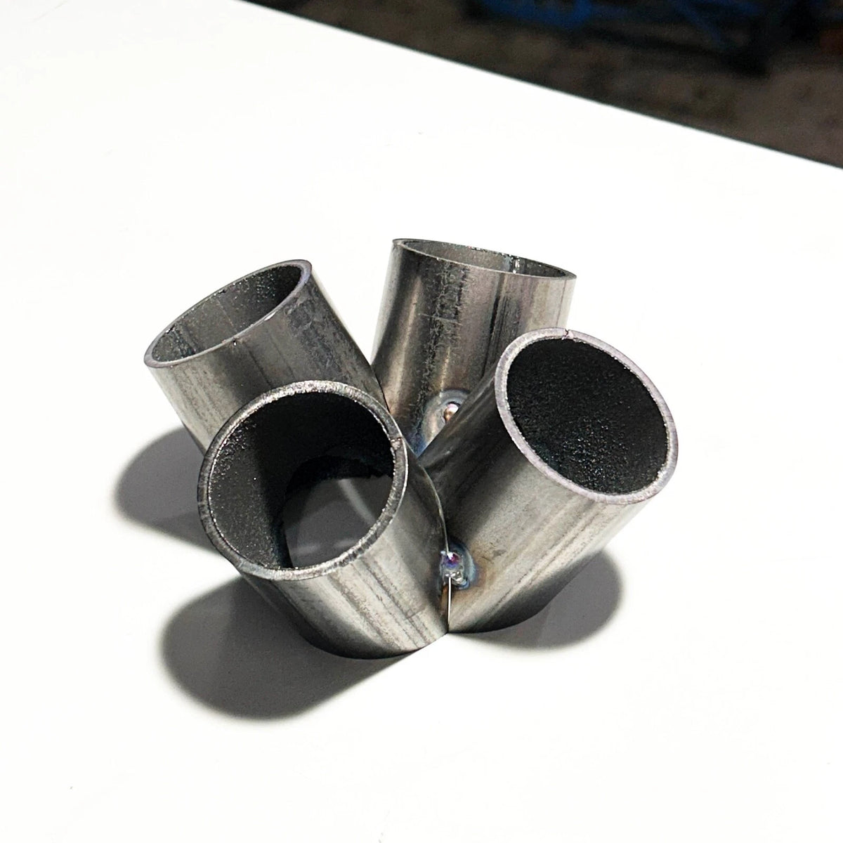 4-in-1 DIY turbo väljalaskekollektori merger must teras