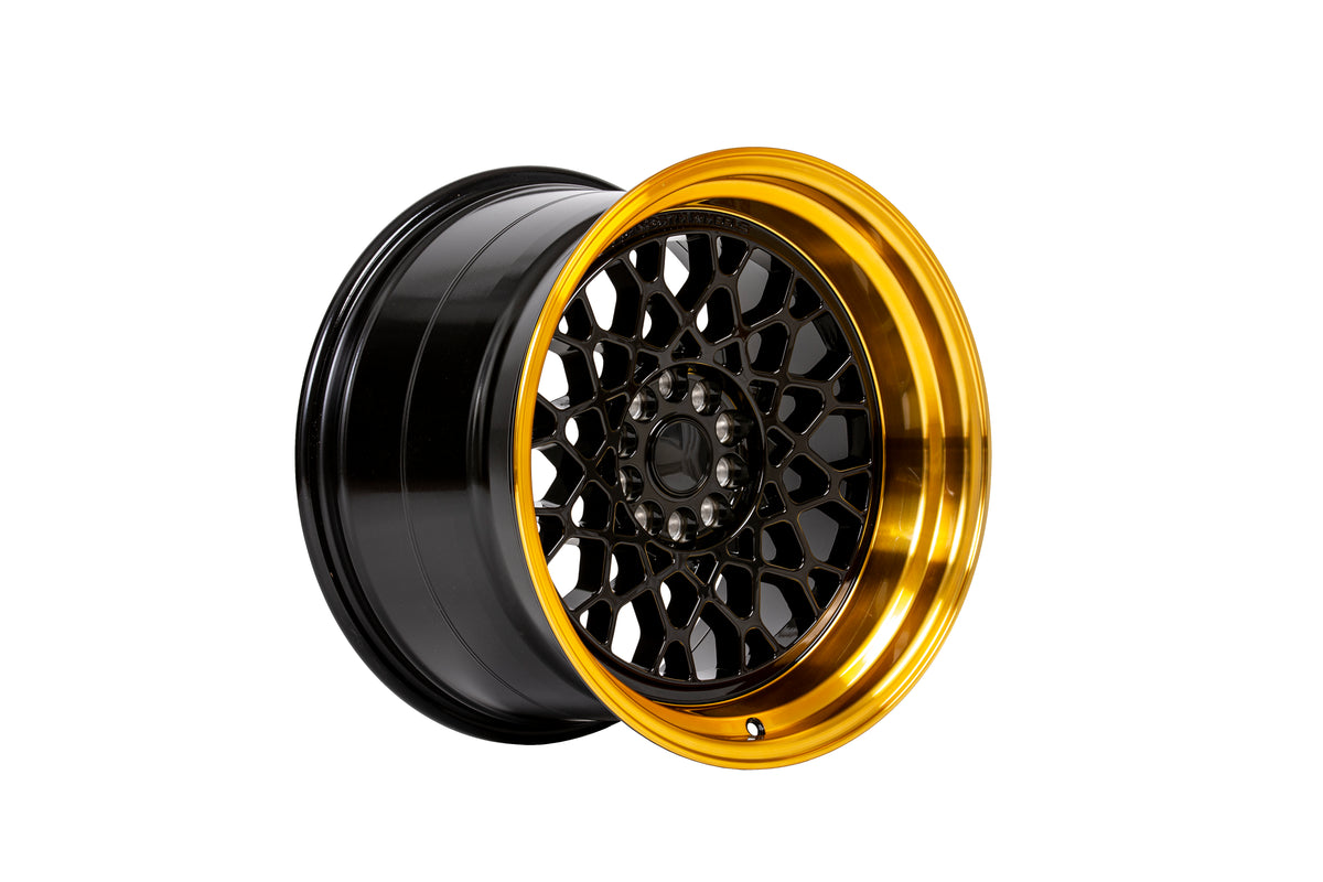 59North D-008 – Gloss Black / Gold Lip